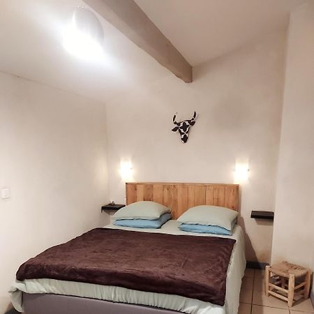 Albaron Bergerie D'Alivon En Camargue B&B 외부 사진