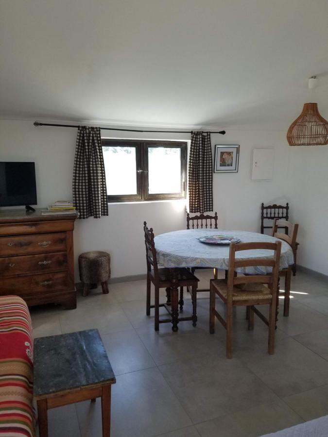 Albaron Bergerie D'Alivon En Camargue B&B 외부 사진