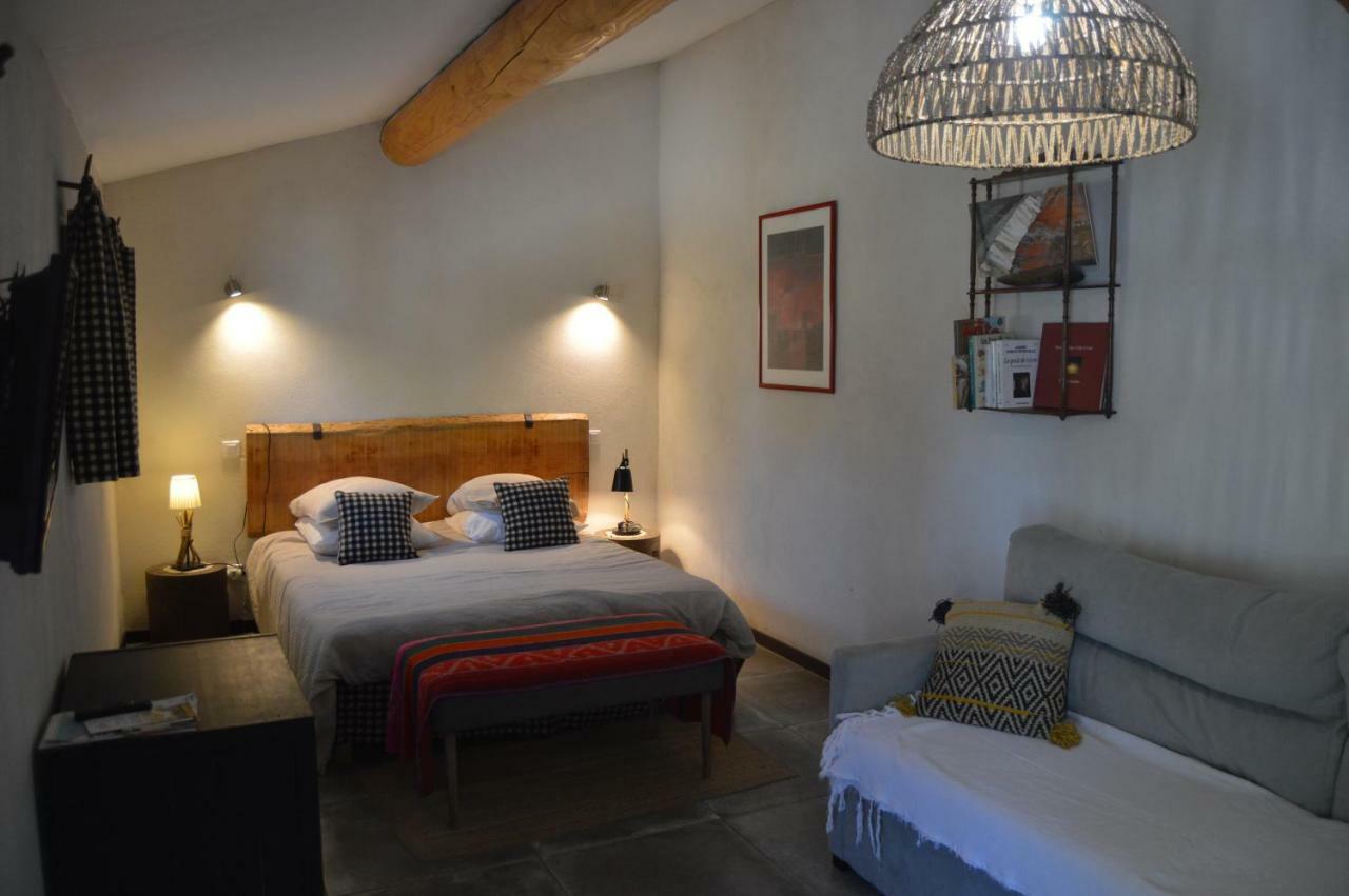 Albaron Bergerie D'Alivon En Camargue B&B 외부 사진